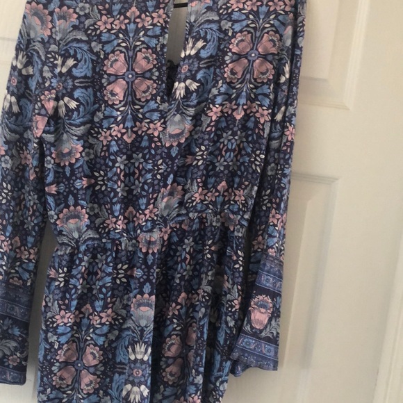 Aeropostale blue paisley romper - Picture 2 of 4